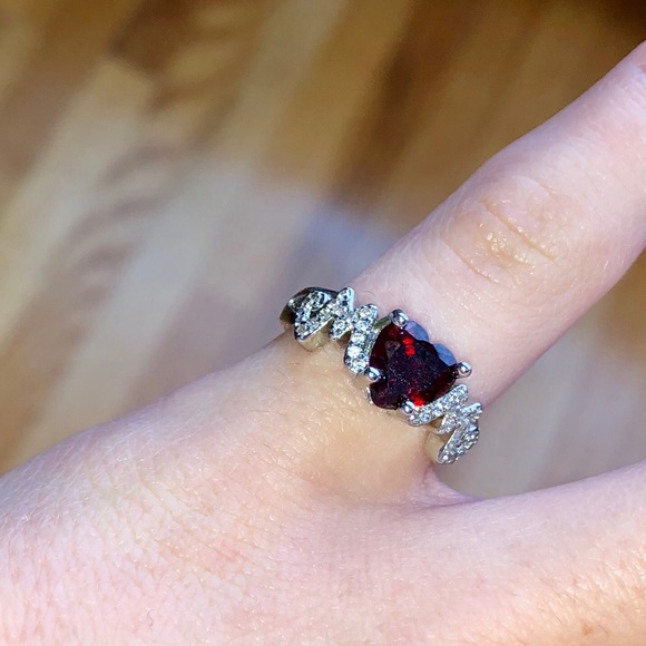 • RING SIZE 6 🥰 - Picture 3 of 3